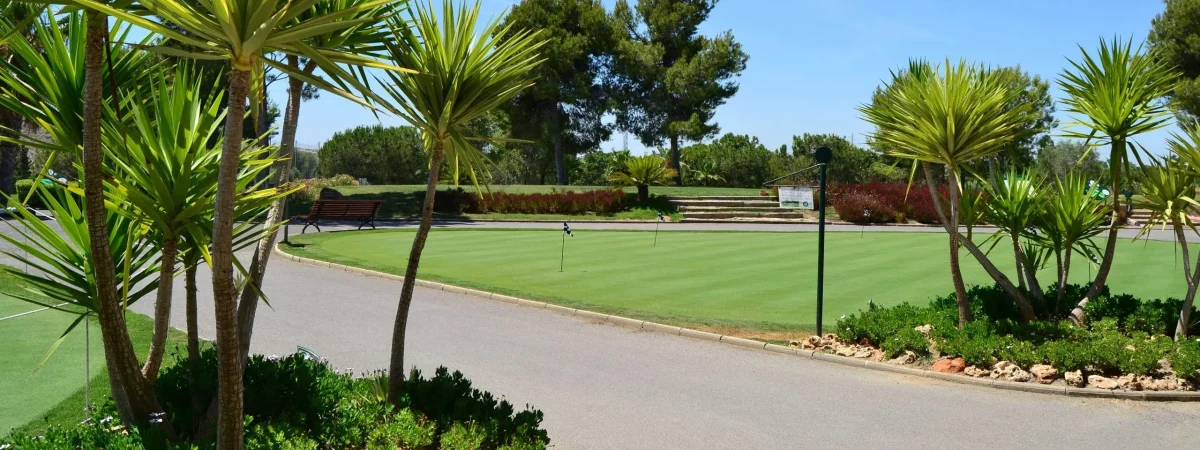 Inbetweeners at Bonalba Golf Course